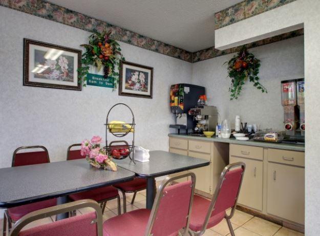 מונטגומרי Key West Inn מראה חיצוני תמונה